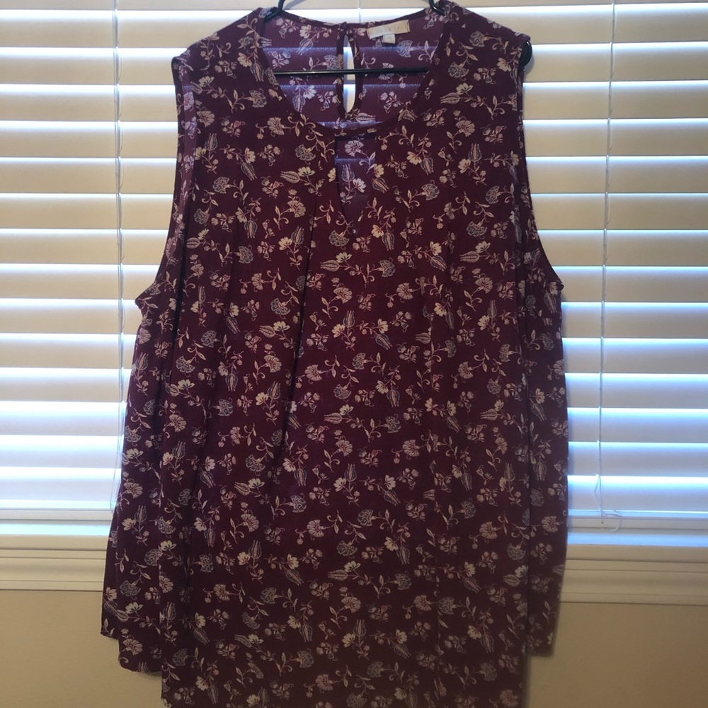 Sleeveless light weight top, 3X